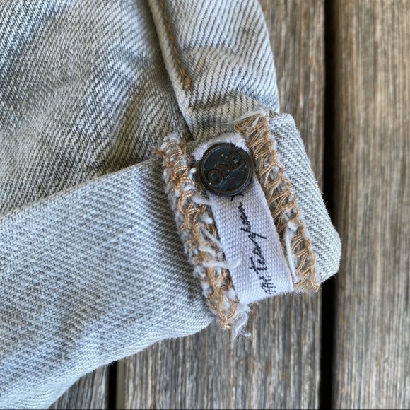 One Teaspoon Bandits Distressed Denim Short Shorts Button Fly Faded Gray Sz 28 - Picture 8 of 15